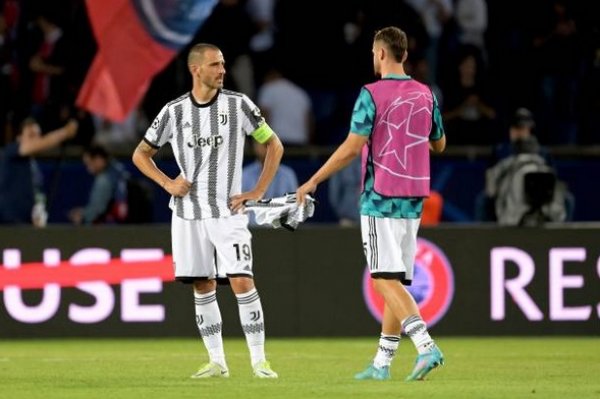 ردة فعل بونوتشي و جاتي معه بعد مباراة باريس سان جيرمان يوفنتوس -Bonucci & Gatti reaction after Juventus match Vs Psg