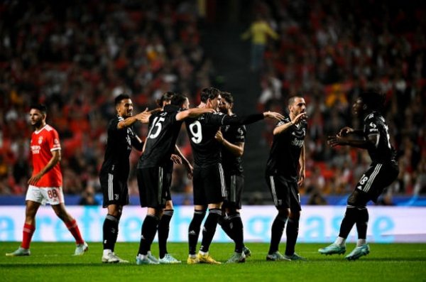 مويس كين يسجل الهدف الاول خلال مباراة بنفيكا يوفنتوس - Moise Kean scores 1st goal during Benfica Juventus match