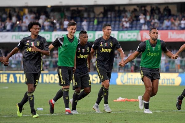 فرحة جماعية لليوفي - Juventus team joy