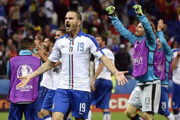 فرحة بونوتشي بعد فوز ايطاليا ضد بلجيكا - Bonucci joy after Italy Vs Belgium