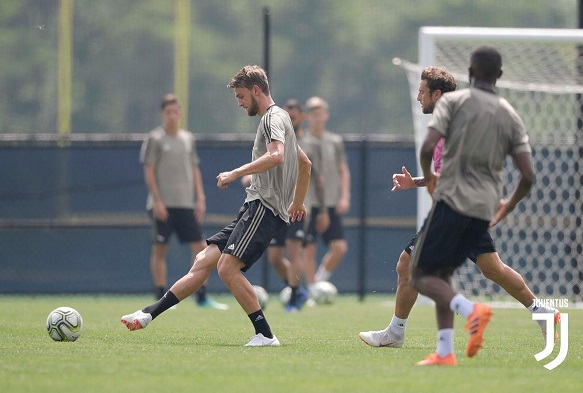 روغاني و خلفه ماركيزيو - Rugani & Marchisio