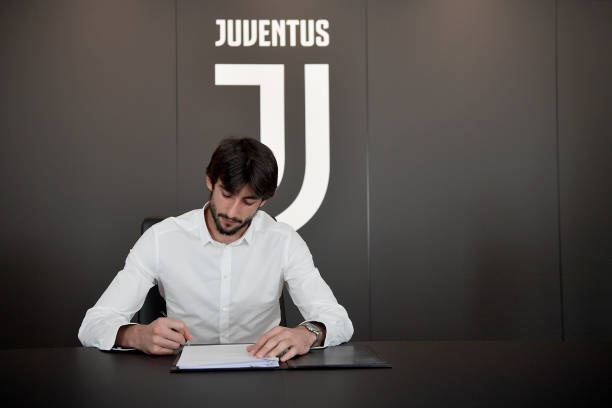 ماتيا بيرين يوقع لليوفنتوس - Mattia Perin signs for Juventus