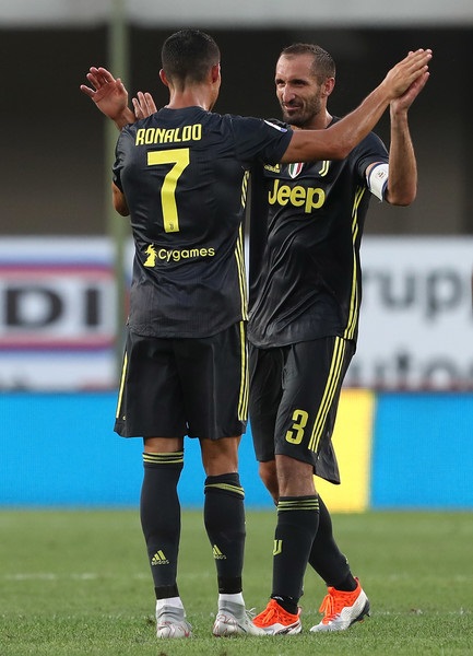 فرحة كيليني و رونالدو - Chiellini & Ronaldo joy