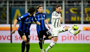 رابيو خلال مباراة يوفنتوس ضد انتر ميلان 2023 - Rabiot during Juventus match Vs Inter Milan