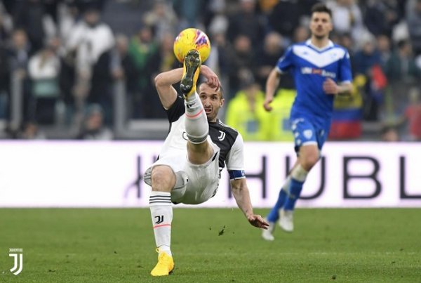 كيليني في مباراة يوفنتوس و بريشيا - Chiellini in Juventus Brescia
