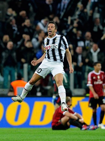 ديل بييرو يحتفل بهدفه ضد ميلان - Del Piero Goal for Juve vs Milan