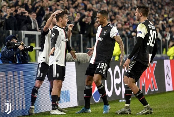 ديبالا يحتفل مع بينتانكور دانيلو بيانيتش - bentancur danilo pjanic dybala