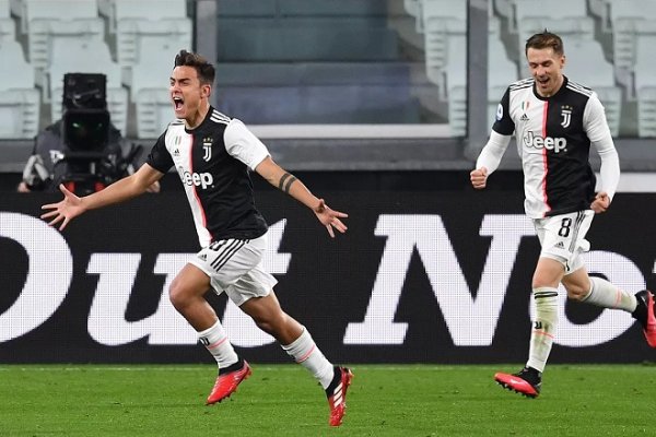 ديبالا يحتفل بهدفه في مباراة يوفنتوس و انتر ميلان - Dybala celebrates after a goal in Juventus Inter match