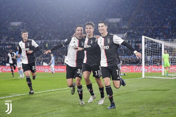 رونالدو يحتفل مع ديبالا و بينتانكور بالهدف - Ronaldo celebrates with Dybala & Bentancur