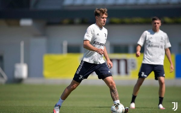 رامزي في تدريب يوفنتوس تحضيراً لـ ليتشي - Ramsey in Juve training before Lecce