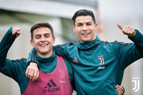 ابتسامة ديبالا و كريستيانو رونالدو - Paulo Dybala & Cristiano Ronaldo