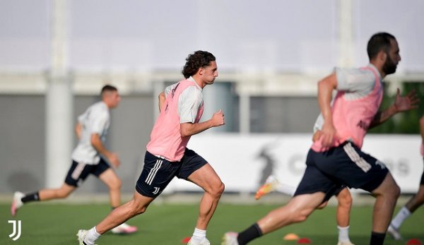 رابيو في تدريب اليوفي تحضيراً للاتسيو - Rabiot in Juventus training 2020