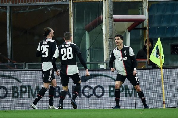 رونالدو يحتفل بهدفه مع ديميرال و رابيو - Ronaldo celebrates with Demiral & Rabiot