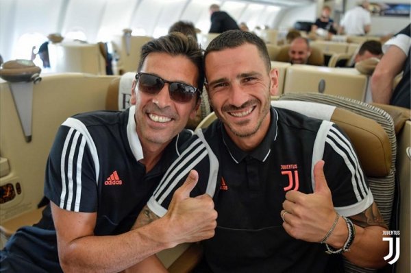 ابتسامة بونوتشي و بوفون - Buffon & Bonucci smile