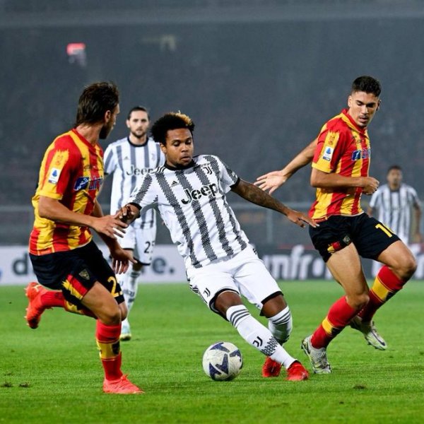 ماكيني خلال مباراة ليتشي × يوفنتوس - Mckennie during Lecce Juventus match