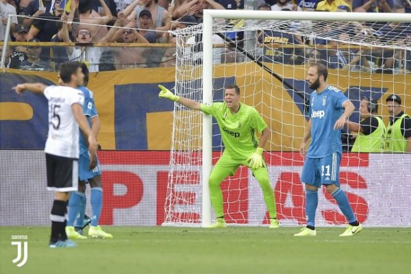 هيغواين و تشيزني - Szczesny & Higuain