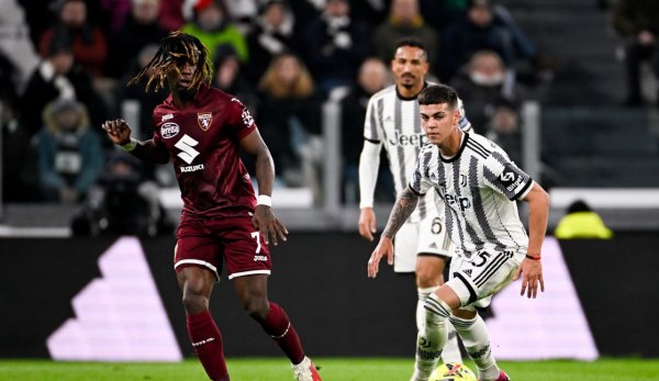 انزو بارينيتشيا خلال مباراة يوفنتوس ضد تورينو 2023 - Barrenechea during Juventus match Vs Torino