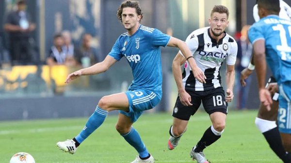 رابيو خلال مباراة اودينيزي يوفنتوس - Rabiot during Udinese Juventus match