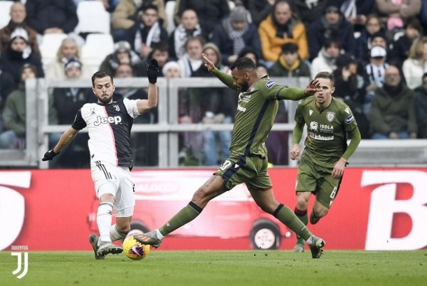 بيانيتش ضد جواو بيدرو - Pjanic vs Joao Pedro