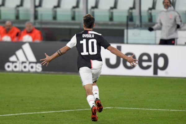 ديبالا يحتفل بهدفه في مباراة يوفنتوس و انتر ميلان - Dybala celebrates after a goal in Juventus Inter match