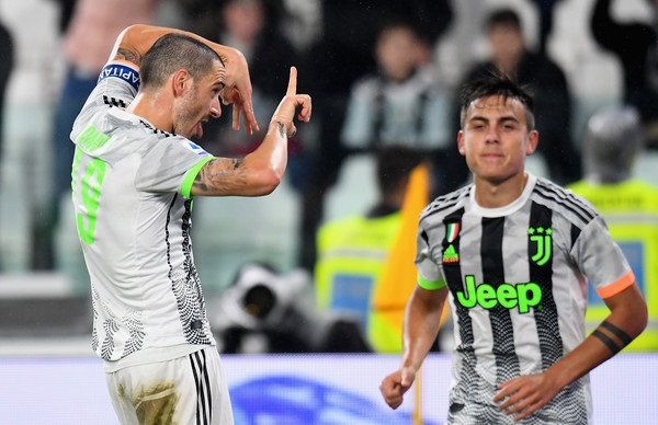 بونوتشي يحتفل بهدفه - Bonucci celebrates after scored goal