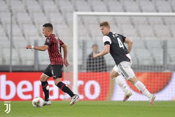 دي ليخت و بن ناصر في مباراة يوفنتوس ميلان - de Ligt & Bennacer in Juve Milan match