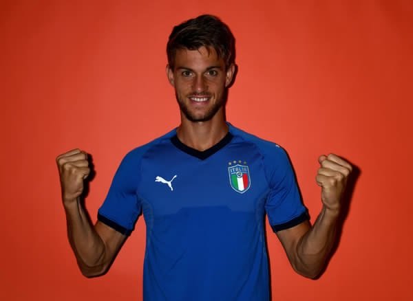 روغاني بقميص ايطاليا الأول - Rugani in Italy home shirt