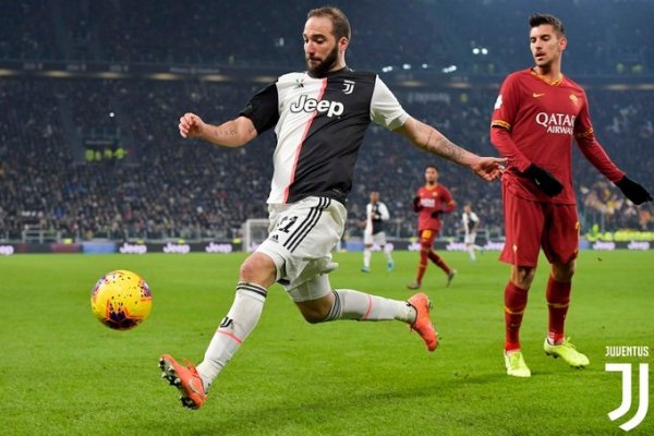 غونزالو هيغوين في لقاء يوفنتوس و روما - HIguain in Juventus Roma match