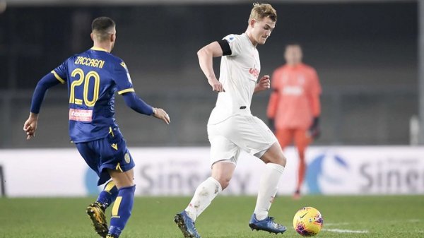 دي ليخت في مباراة فيرونا يوفنتوس - de Ligt in Verona Juventus match