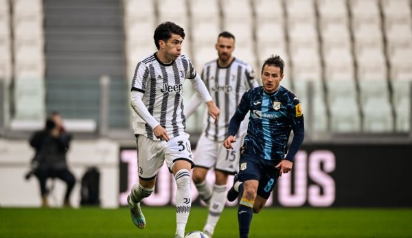 ماتياس سولي خلال مباراة يوفنتوس رييكا الودية - Soule during Juventus X Rijeka match