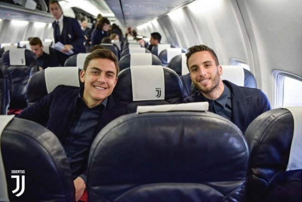 بينتانكور و ديبالا في رحلة اليوفي نحو ليون - Bentancur & Dybala in Juventus journey towards Lyon