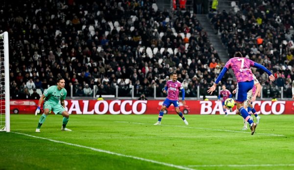 كييزا يصنع الهدف لـ دانيلو خلال مباراة يوفنتوس × أودينيزي - Chiesa makes assist for Danilo during Juventus Vs Udinese match 2023