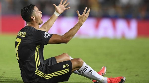 حسرة كريستيانو رونالدو على الطرد - Ronaldo heartbreak after red card