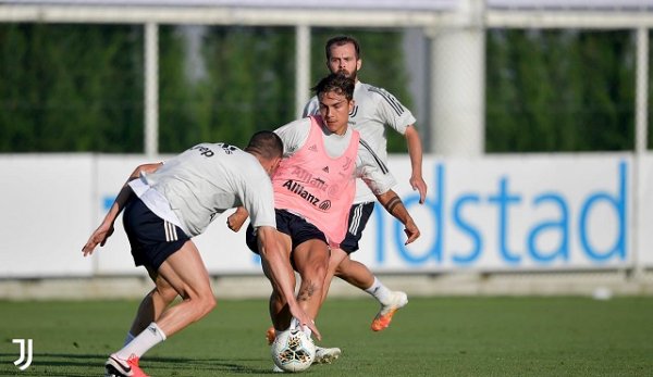 ديبالا في تدريب اليوفي تحضيراً للاتسيو - Dybala in Juventus training 2020