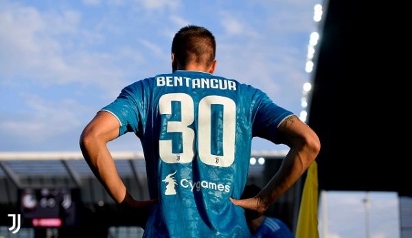 بينتانكور خلال مباراة اودينيزي يوفنتوس - Bentancur during Udinese Juventus match