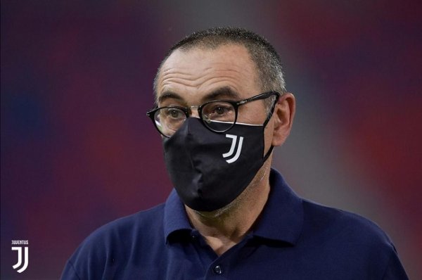 ماوريزيو ساري في مباراة بولونيا يوفنتوس - Mr Sarri during Bologna Juventus match