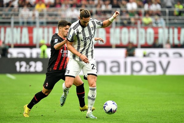 رابيو خلال مباراة ميلان يوفنتوس - Rabiot during Milan Juventus match