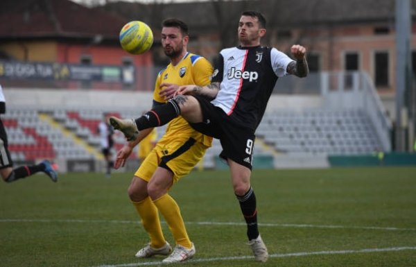 برونوري في مباراة رديف اليوفنتوس و بيانيسي - Matteo Brunori in Juve U23 vs Pianese