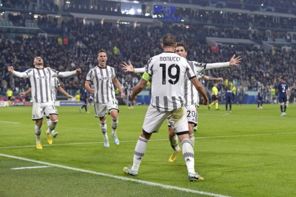 بونوتشي يحتفل بهدفه خلال مباراة يوفنتوس ضد باريس سان جيرمان - Bonucci celebrates after scoring a goal during Juventus Psg match