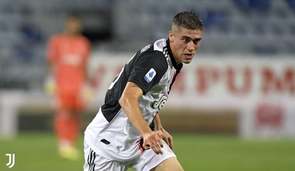 زانيماتشيا في مباراة كالياري يوفنتوس - Zanimacchia during Cagliari Juve match