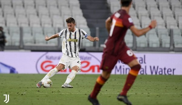 روغاني خلال مباراة يوفنتوس روما - Rugani during Juventus Roma match