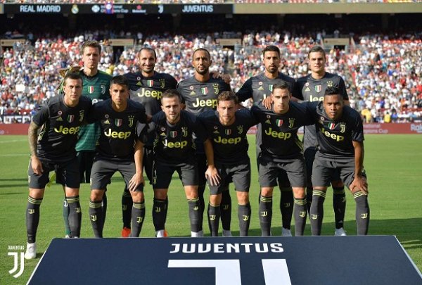 صور جماعية لليوفي بودية ريال مدريد - Juventus group photo