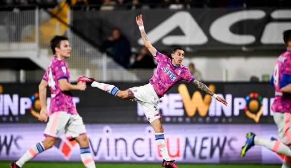 انخيل دي ماريا يسجل هدف خلال مباراة يوفنتوس ضد سبيزيا 2023 - Angel Di Maria scores a goal during Juventus match Vs Spezia