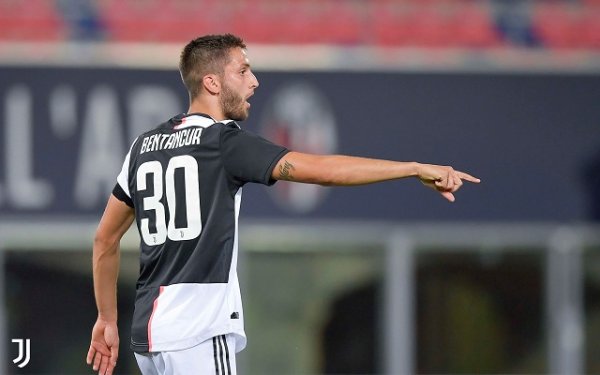 بينتانكور في مباراة بولونيا يوفنتوس - Bentancur during Bologna Juventus match