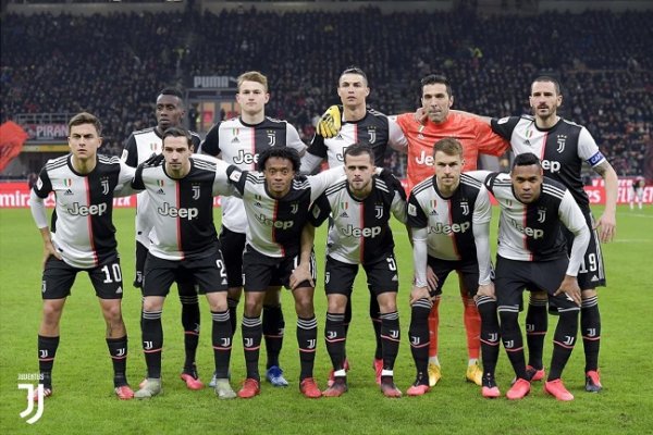 تشكيلة اليوفي في صورة قبل لقاء ميلان - Juventus xi before Milan match