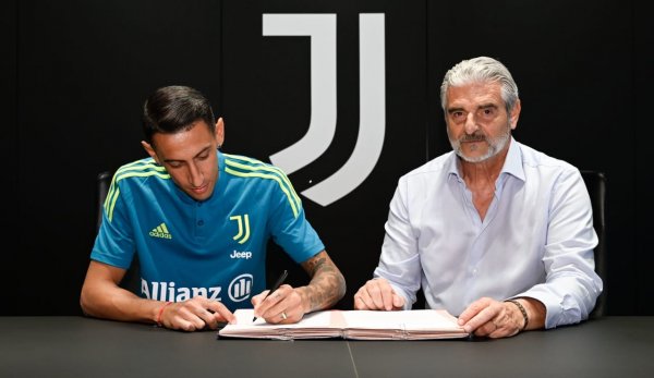 دي ماريا يوقع عقده مع اليوفنتوس - Di Maria signs his Juventus Contract