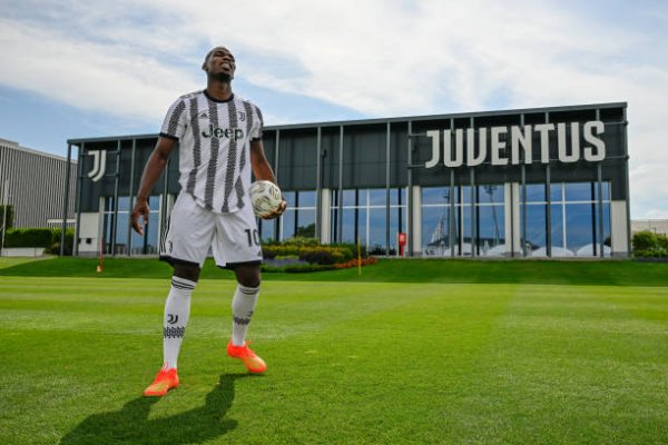 باول بوغبا بقميص يوفنتوس في كونتيناسا - Pogba in Juventus kit #PogBack