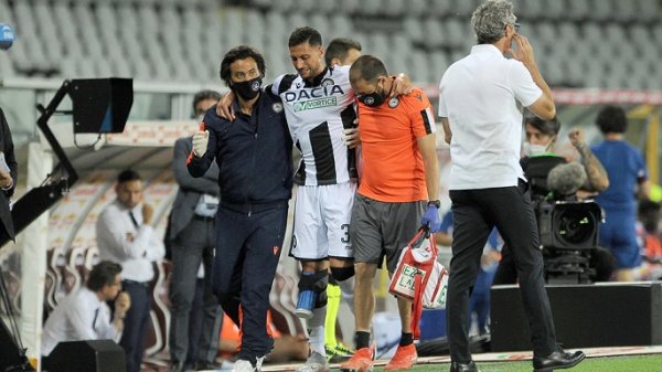 ماندراغورا يتعرض لإصابة في مباراة اودينيزي ضد تورينو - Mandragora injured during Udinese match vs Torino
