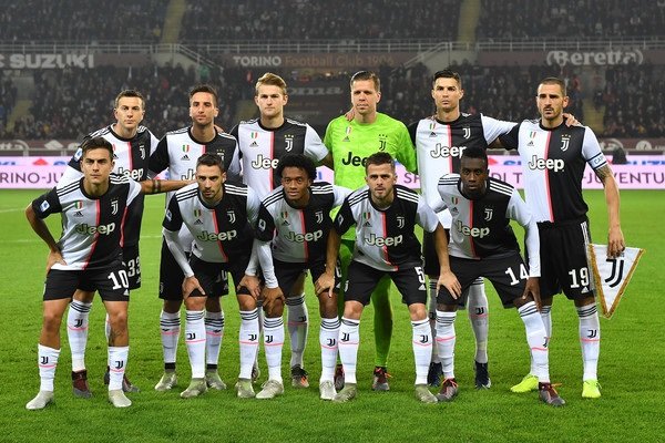 صورة اليوفي الجماعية قبل الديربي - Juve players xi before torino derby