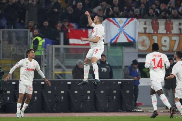 مدافع اليوفي ديميرال يطير و يحتفل بهدفه - Demiral celebrates after his goal for Juventus